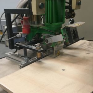 Hængselbore og isætningsmaskine Meplamat 2500